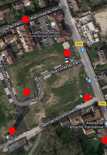 Stationnement à proximité du salon